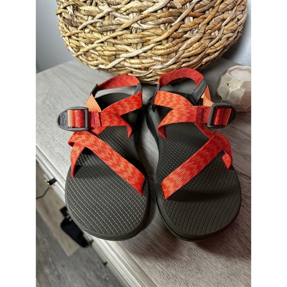 Chaco Women's Red Orange Adjustable Strap Outdoor Hiking Sport Sandals Size 8 - Picture 2 of 6